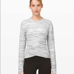 Lululemon Close to Crossing Top